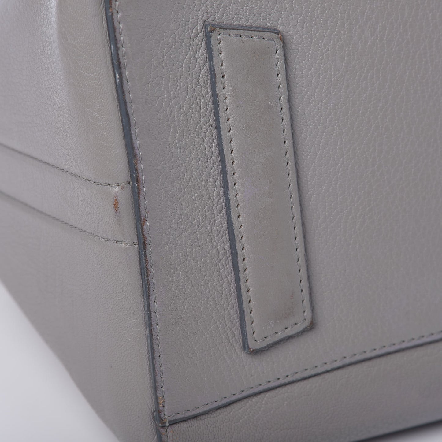 Sugar Goatskin Medium Antigona Pearl Grey