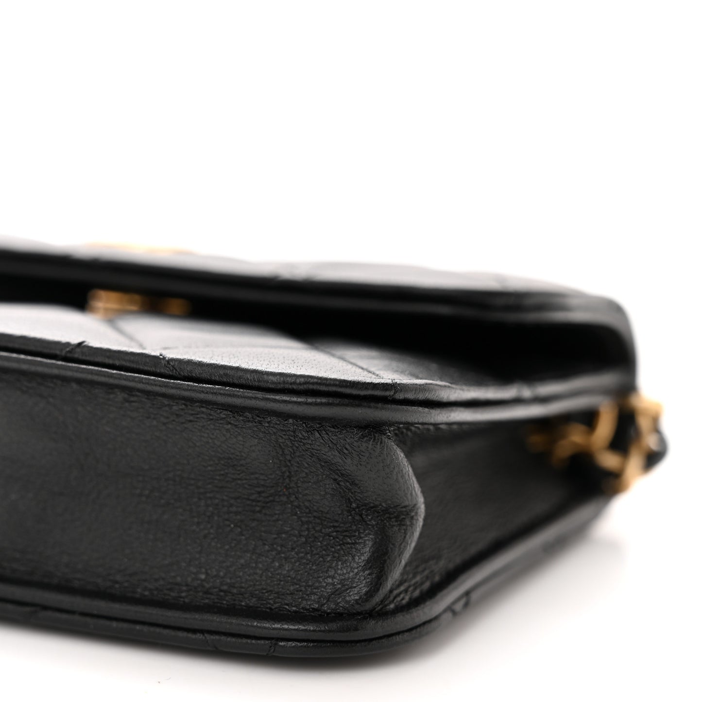 Lambskin Quilted Pearl Crush Clutch With Chain Black