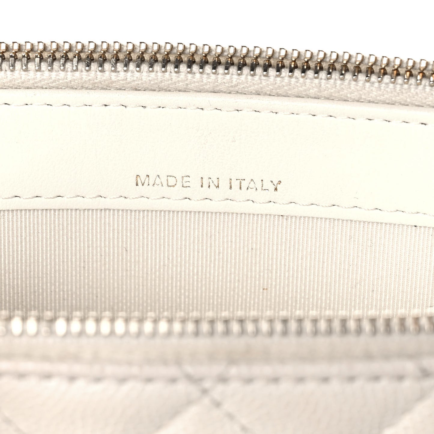 Caviar Quilted Small Clutch With Chain