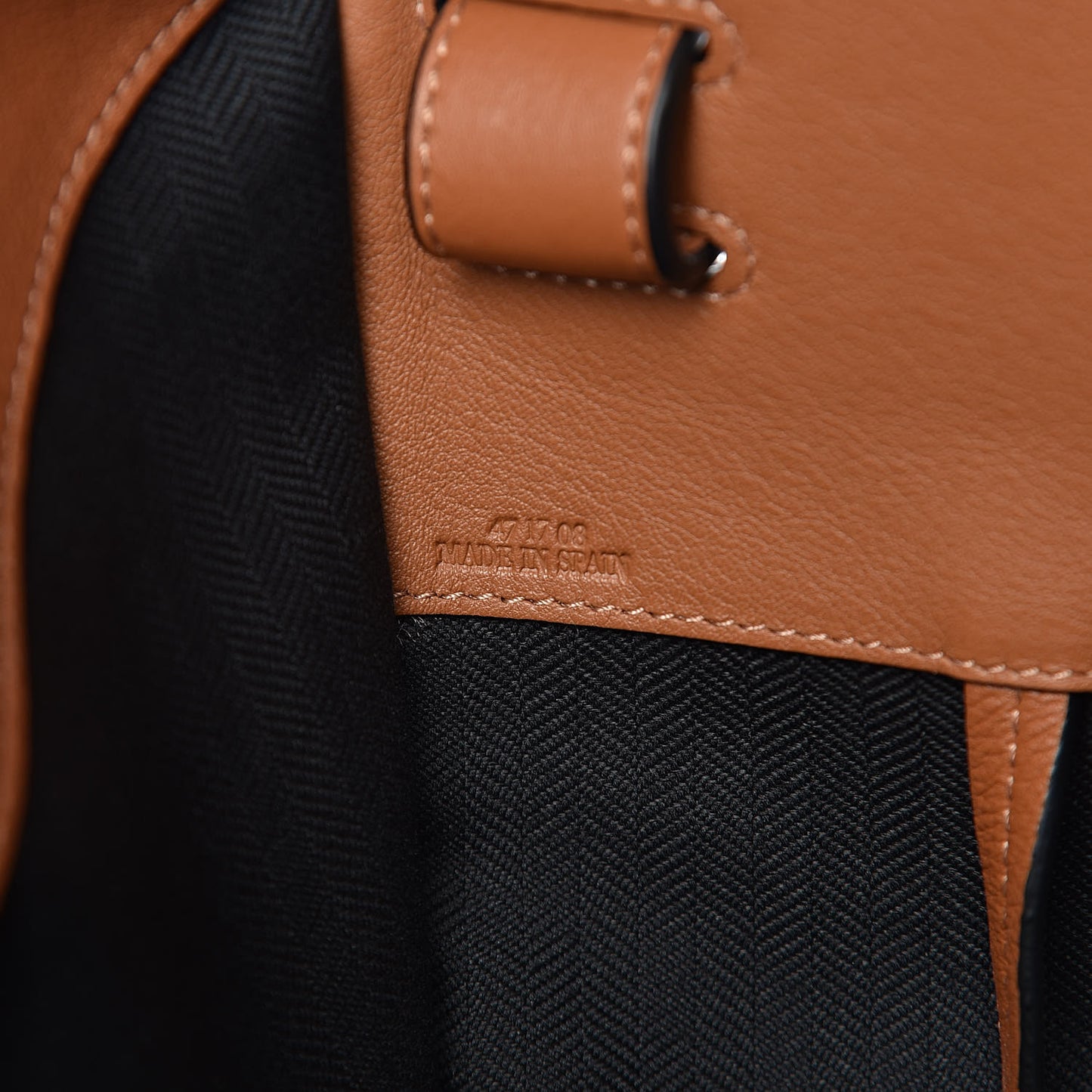 Calfskin Medium Hammock Shoulder Bag Tan