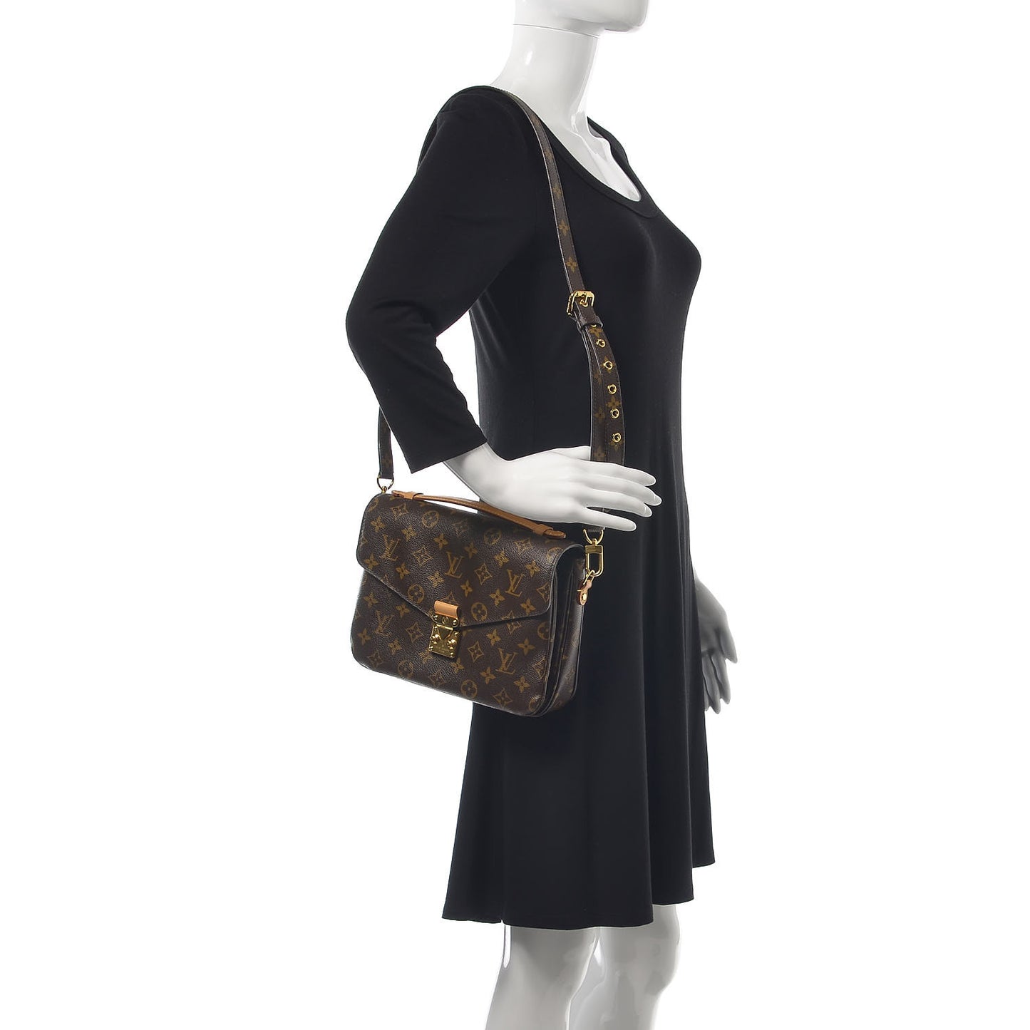 Monogram Pochette Metis