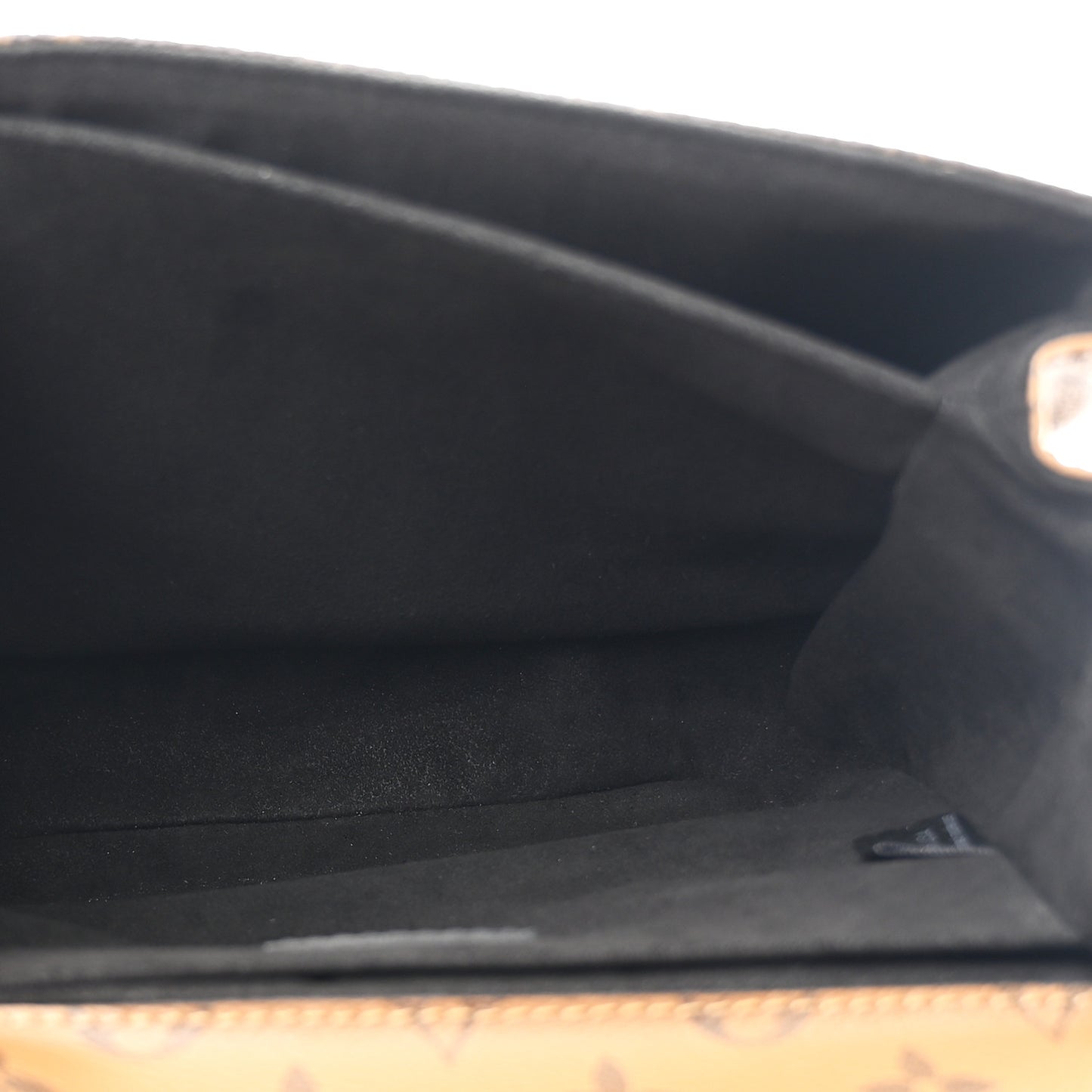 Reverse Monogram Pochette Metis