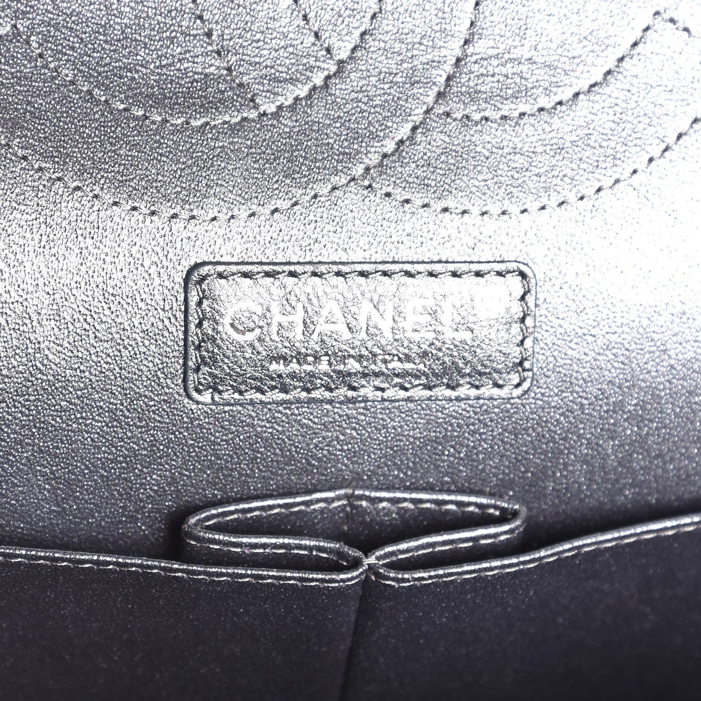 Metallic Caviar Quilted Jumbo Double Flap Dark Grey