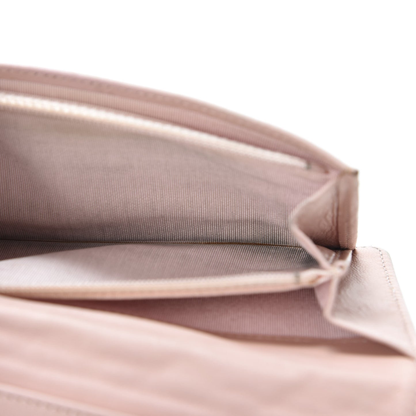 Lambskin Quilted Yen Wallet Light Pink