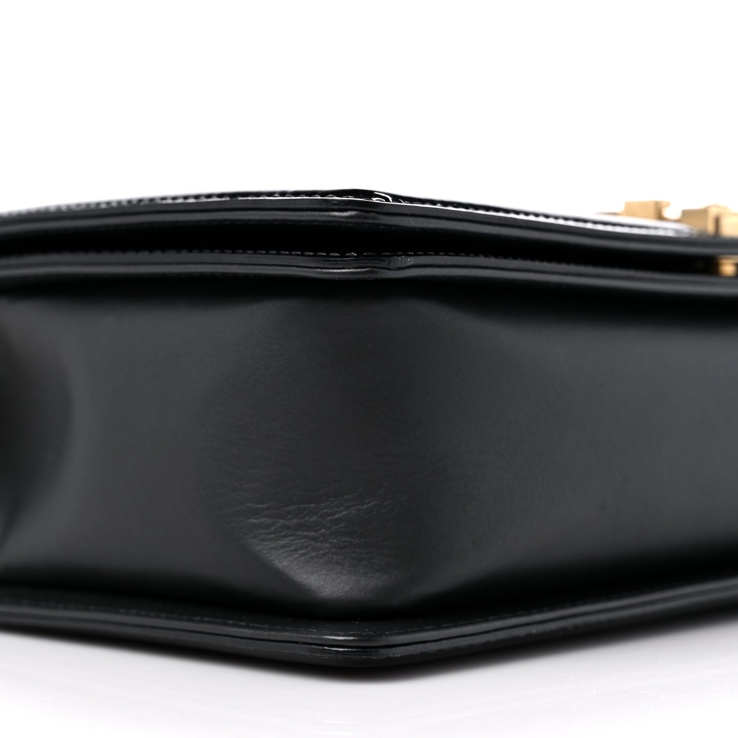Patent Calfskin Quilted New Medium Boy Flap Black
