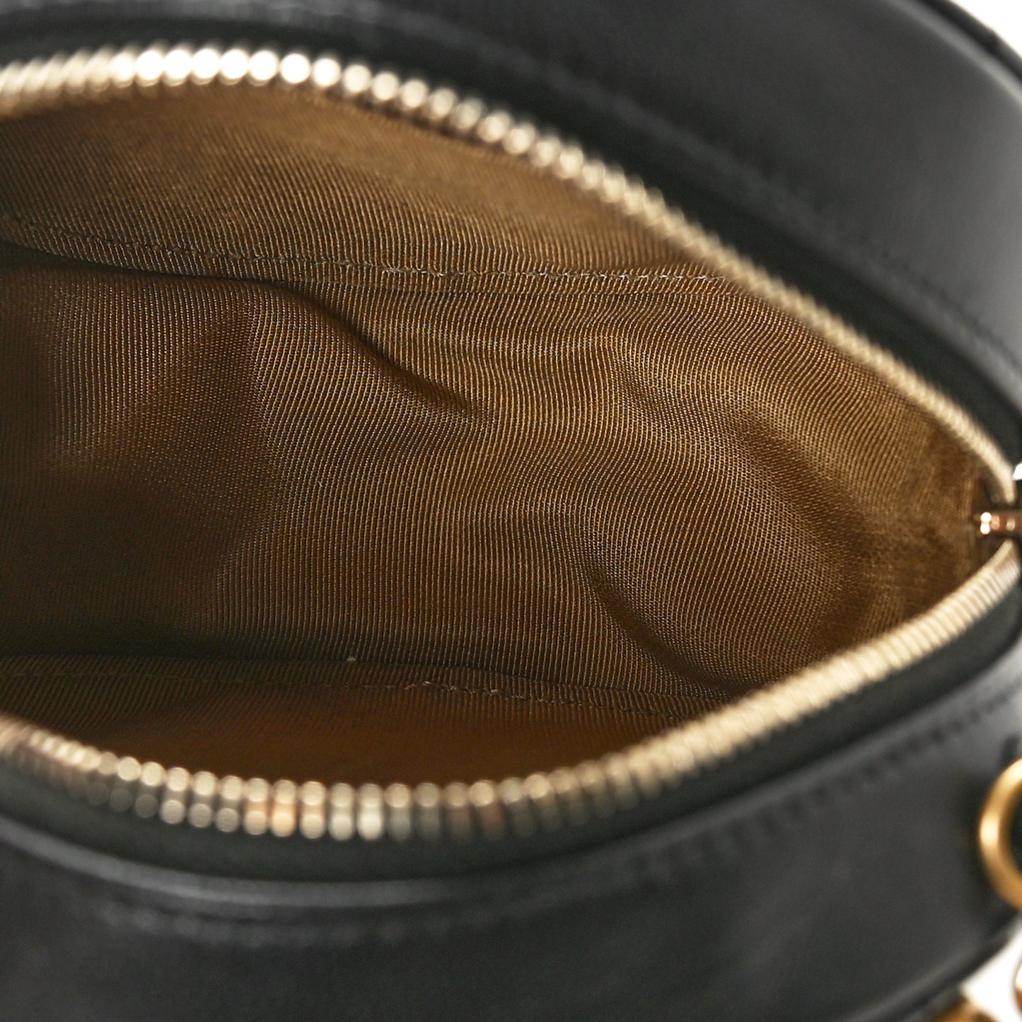 Goatskin Quilted Chic Pearls Chain Round Clutch With Chain Black