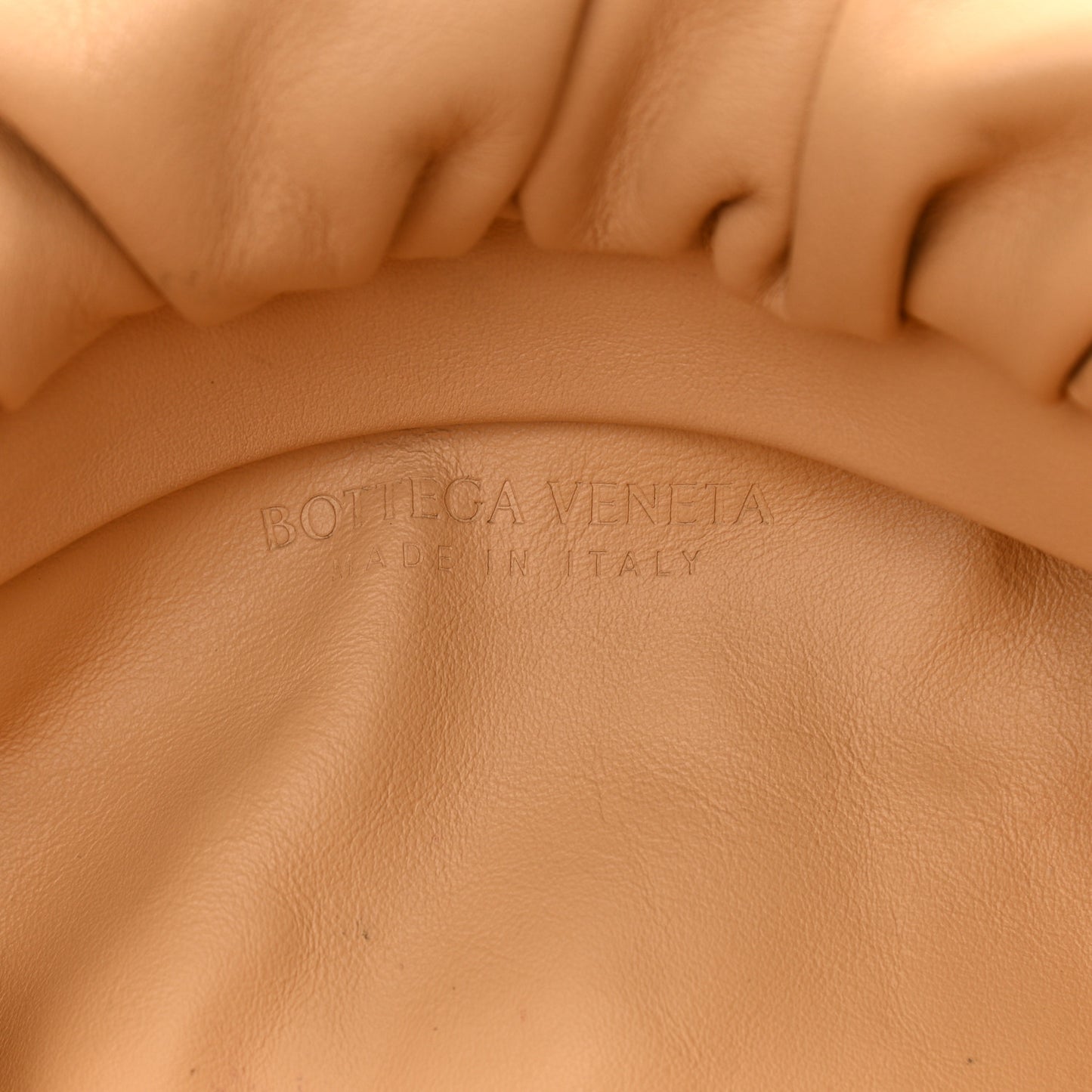 Calfskin The Pouch Chain Almond