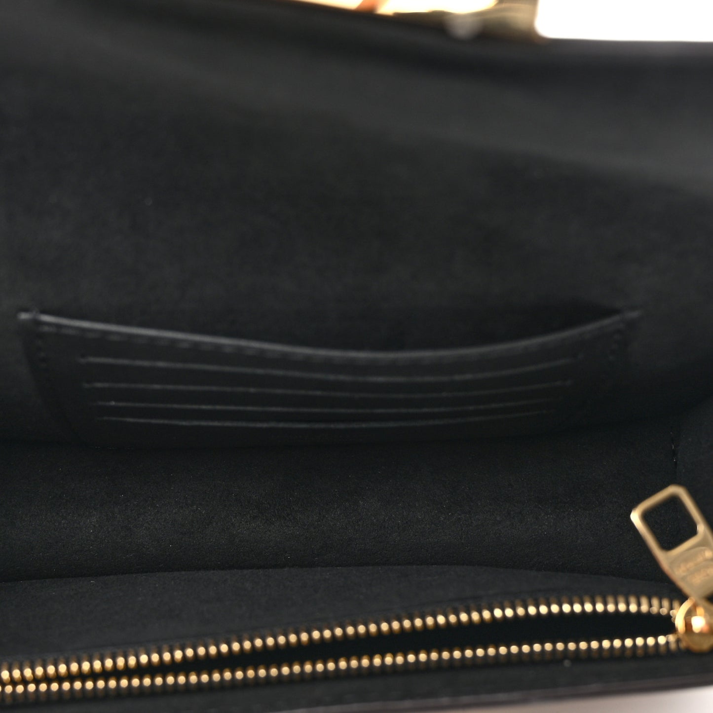 Reverse Monogram Dauphine Chain Wallet