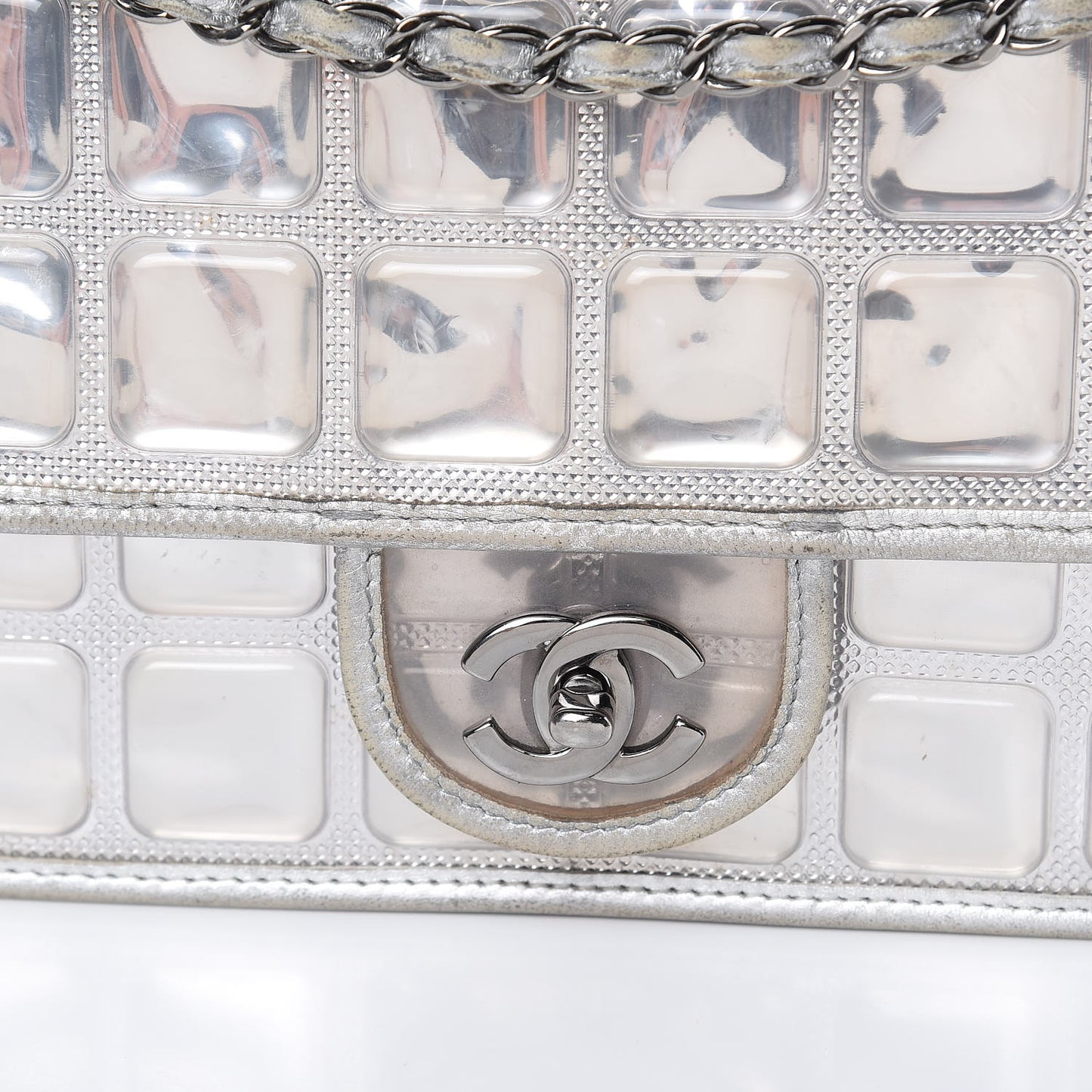 Vinyl Large Ice Cube Flap Silver