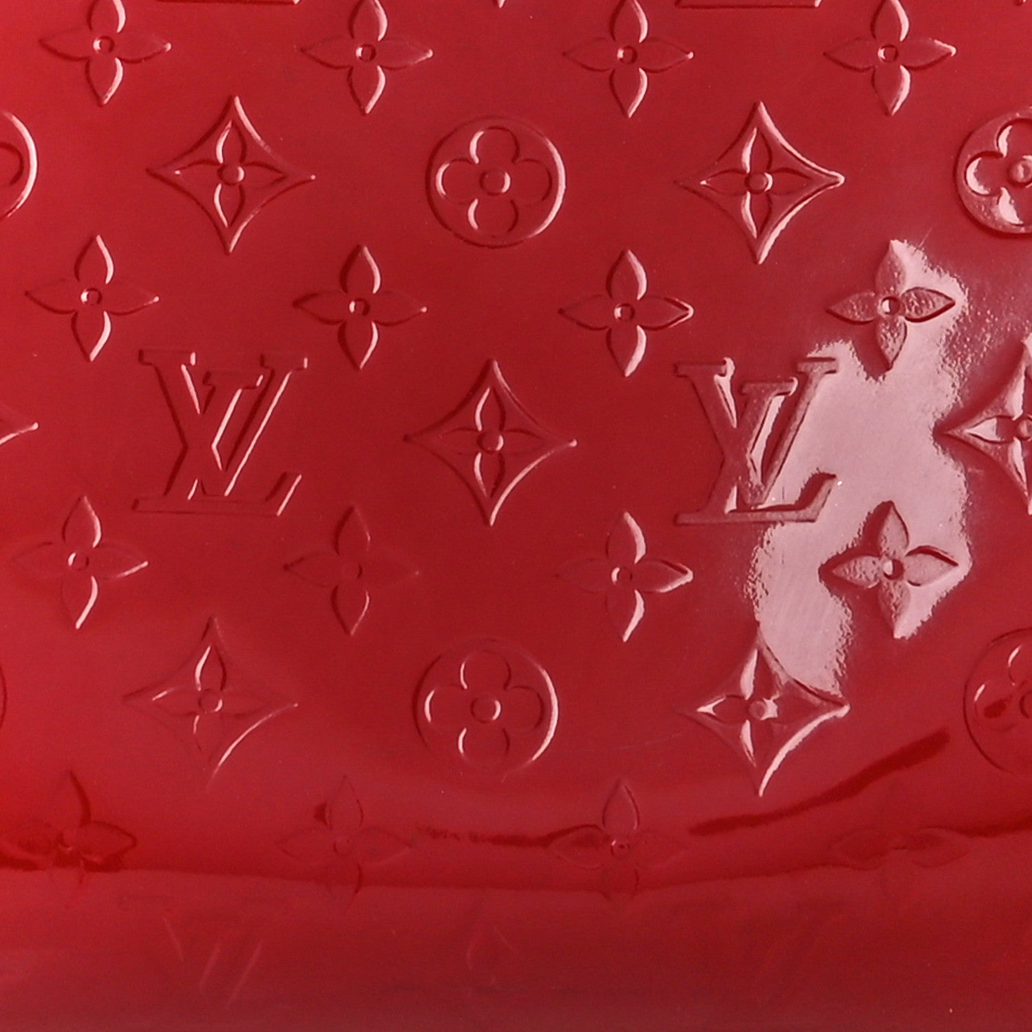 Louis Vuitton Vernis Brea MM Pomme D’amour 8 of 11