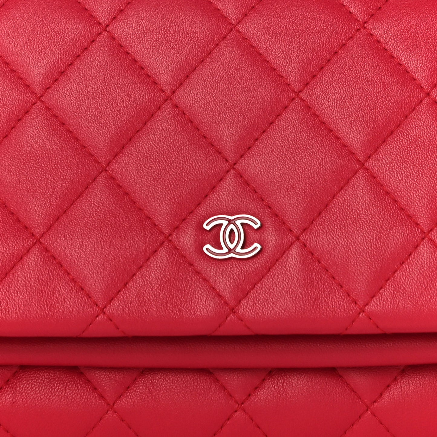 Lambskin Quilted CC Beauty Clutch Red