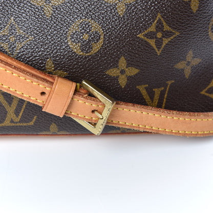 Louis Vuitton Monogram Trotteur 11 of 15