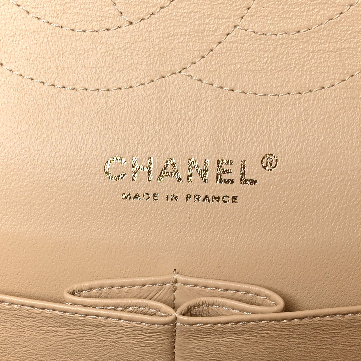 Caviar Quilted Jumbo Double Flap Beige Clair