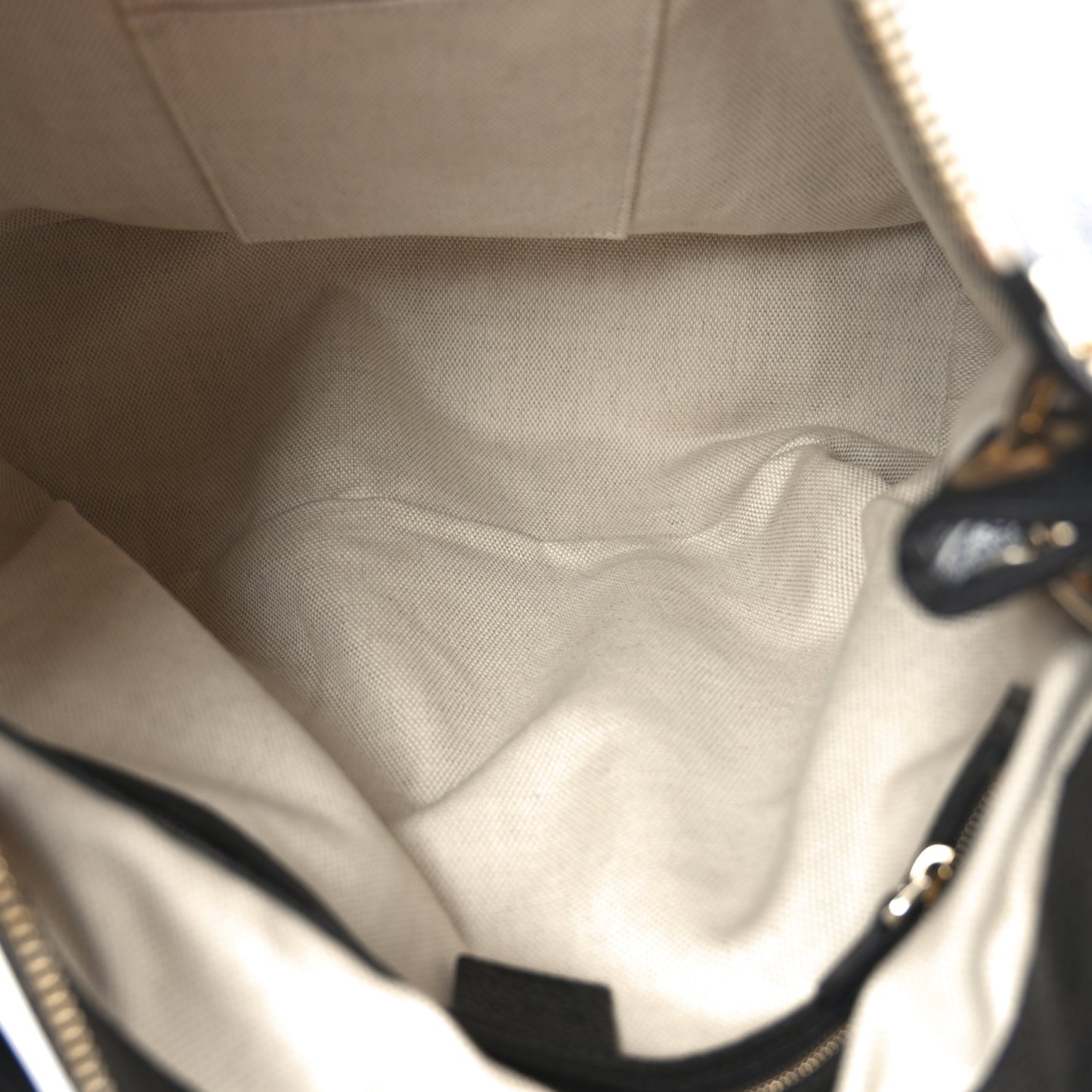 Pebbled Calfskin Large Soho Hobo Black