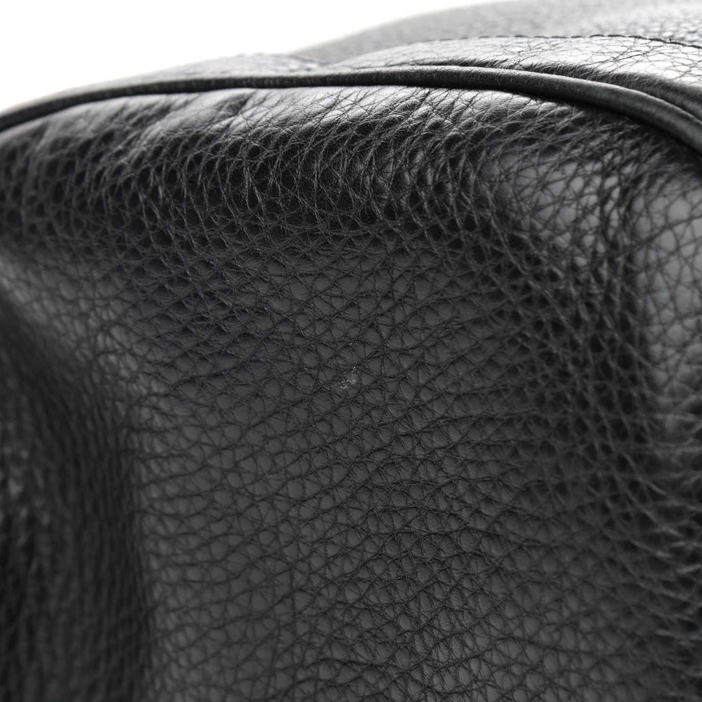 Pebbled Calfskin Medium Soho Boston Black