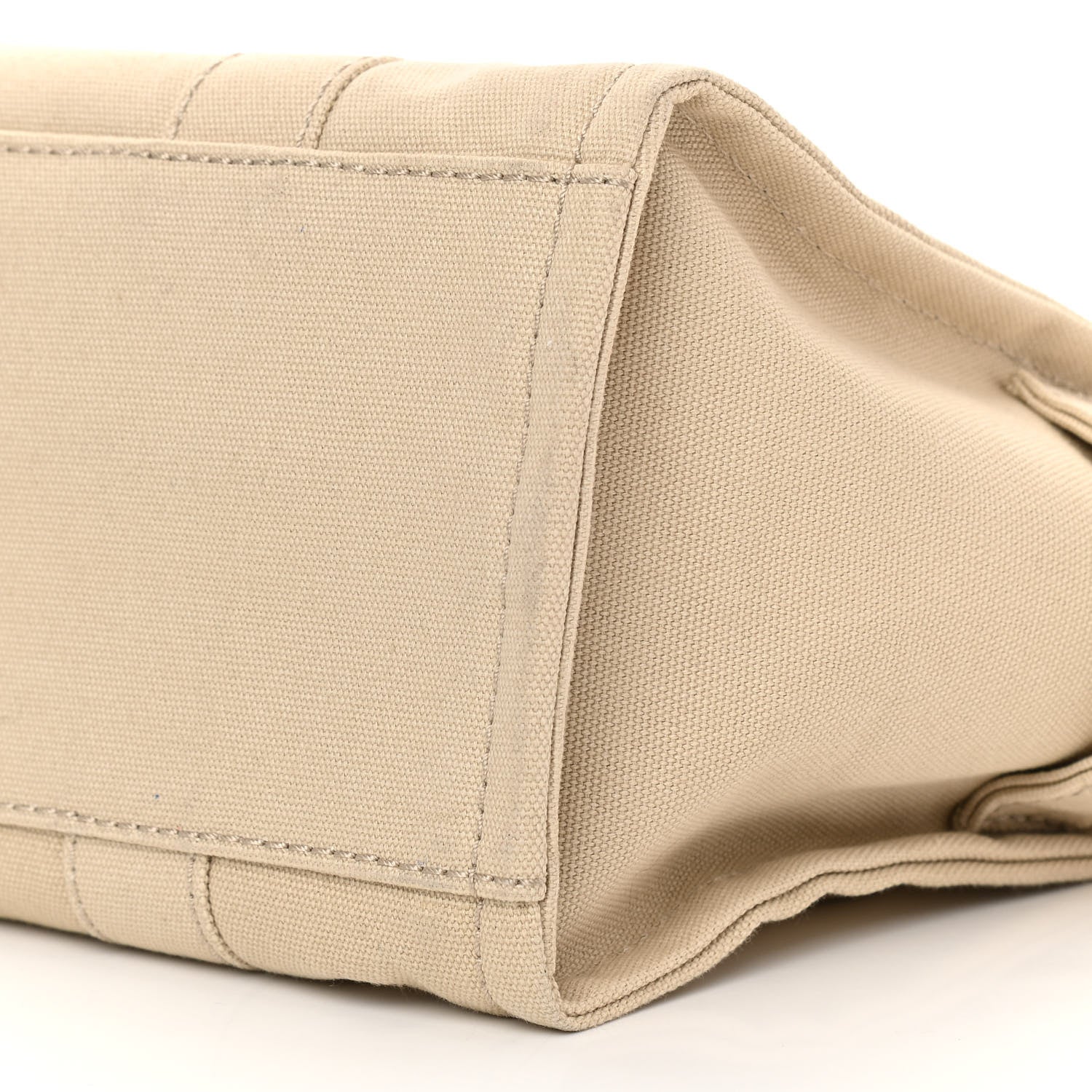 Marc Jacobs Cotton Canvas Medium The Traveler Tote Bag Beige 10 of 10