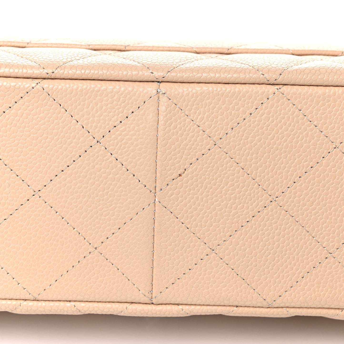Caviar Quilted Jumbo Single Flap Beige Clair