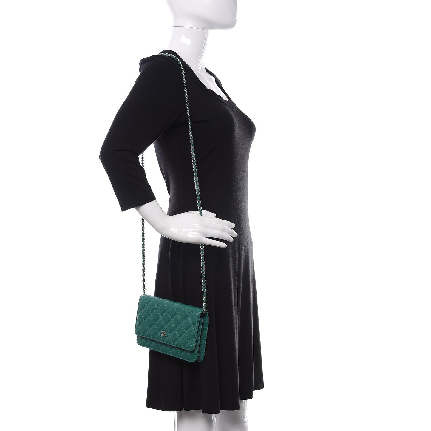 Iridescent Caviar Quilted Wallet On Chain WOC Green