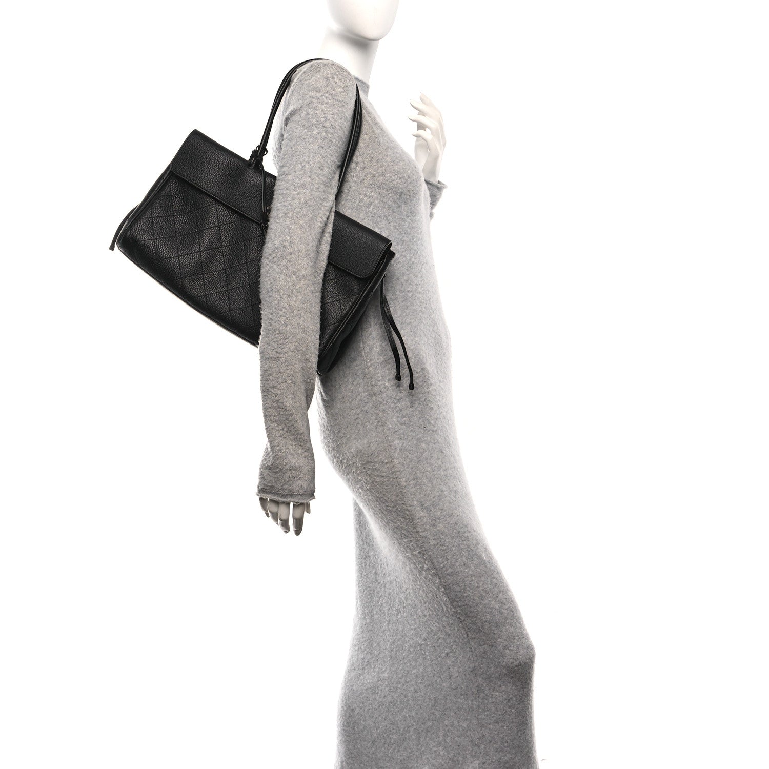 Chanel Grained Calfskin Stitched Urban Essentials Large Shopping Bag Black 3 of 21