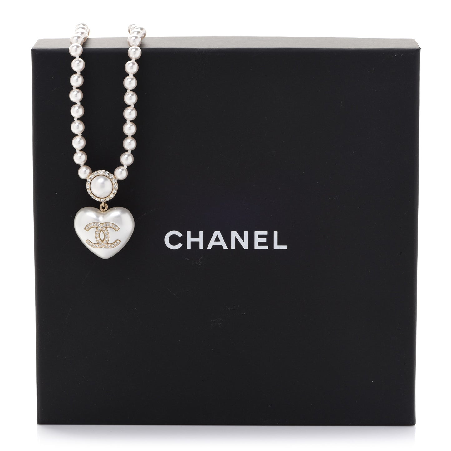 Pearl Crystal CC Heart Short Necklace Pearly White Gold