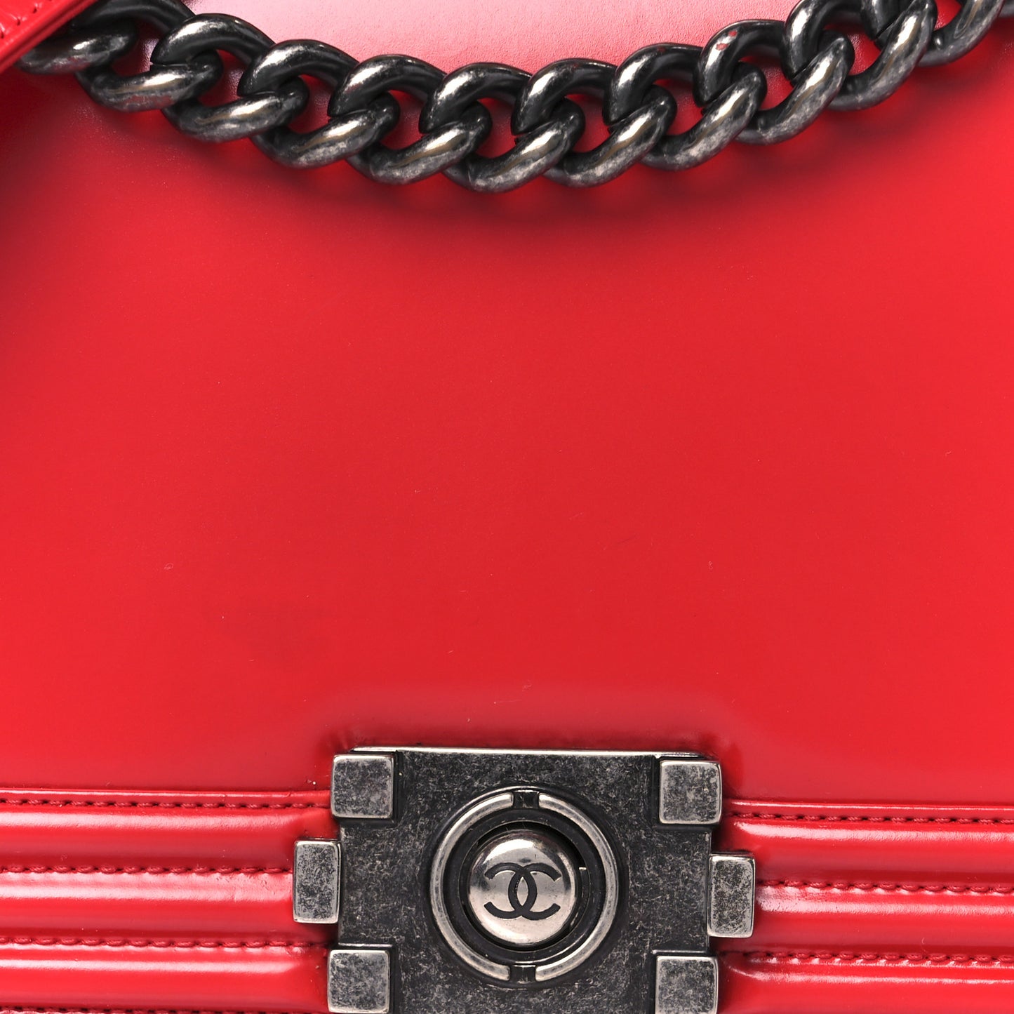 Glazed Calfskin Medium Boy Flap Red