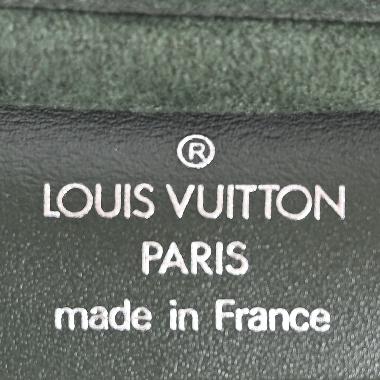 Louis Vuitton Taiga Kendall PM Epicea 6 of 10