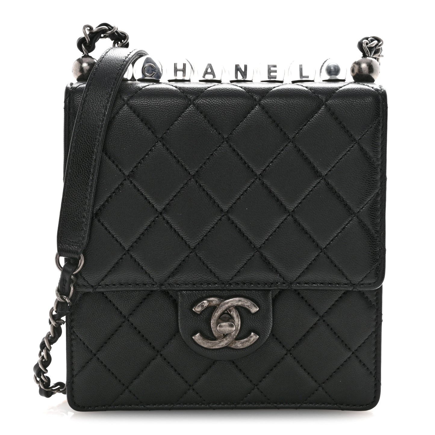 Lambskin Quilted Chic Pearls Flap Black