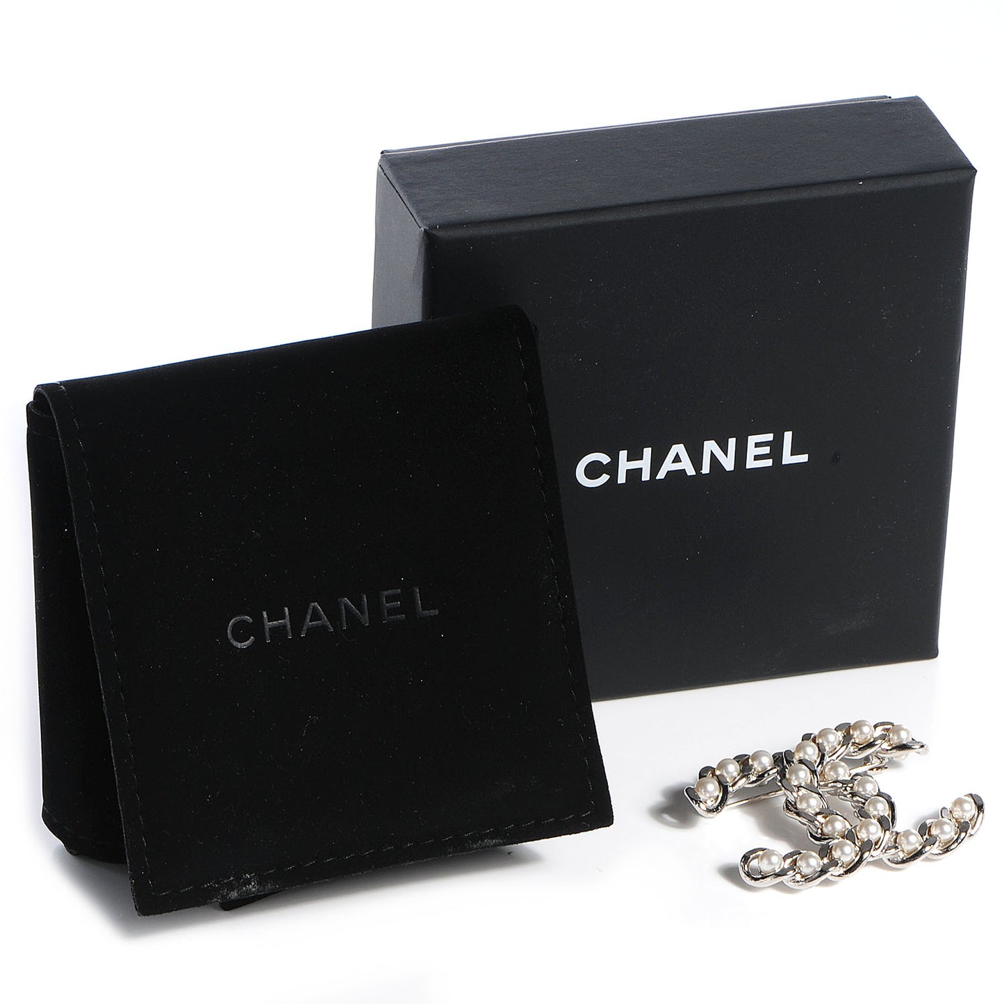 CC Pearl Brooch Pin Silver