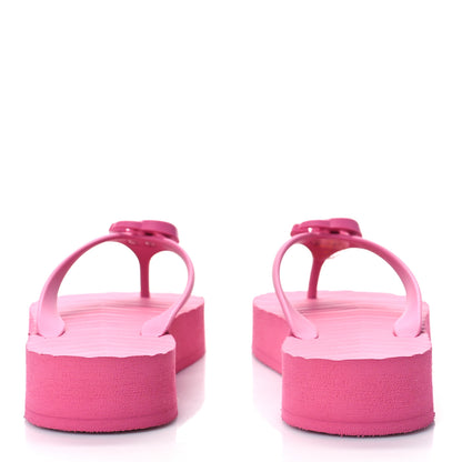 Gucci Rubber Chevron Womens GG Thong Sandals 38 Pink Tropical Flower 5 of 9