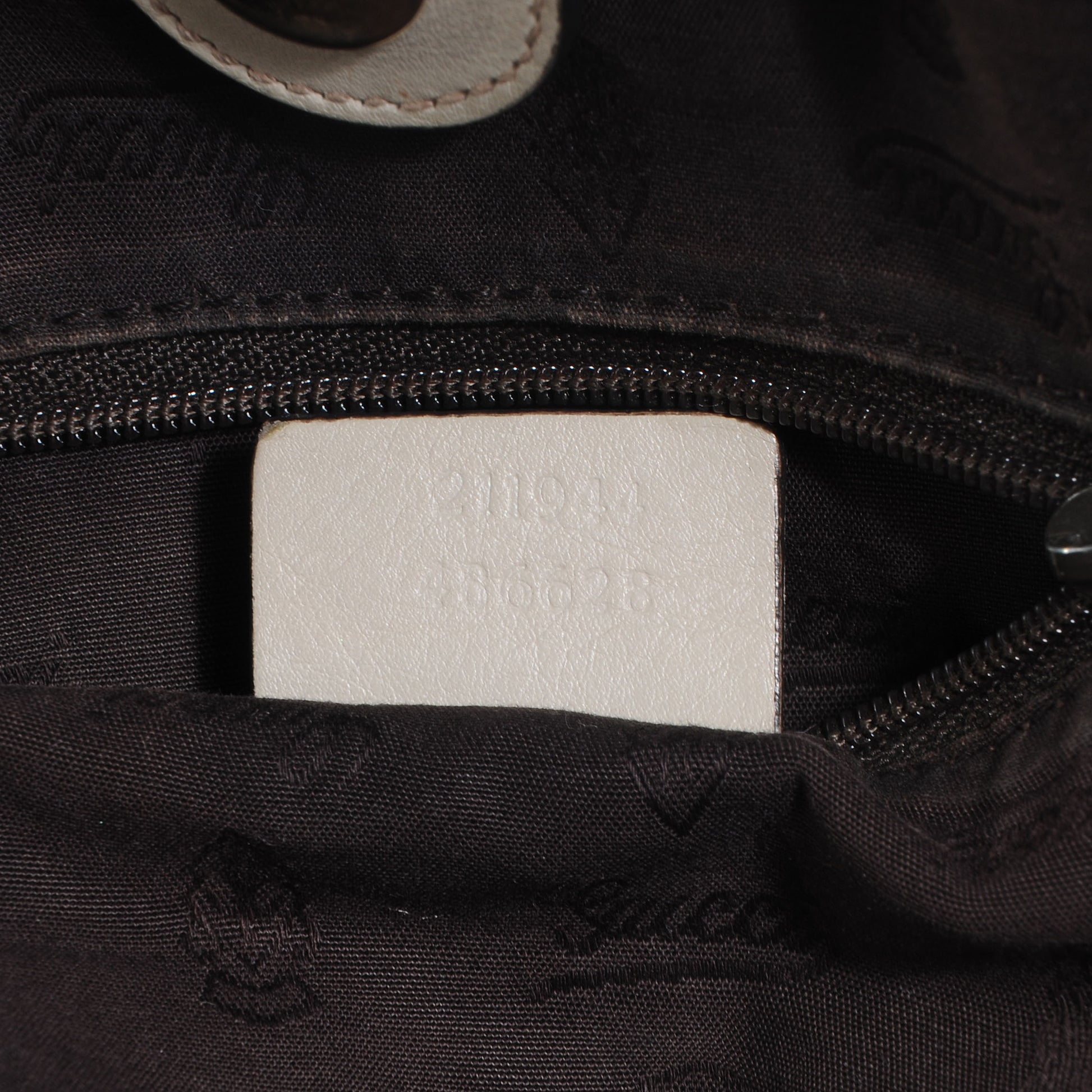 Gucci Guccissima Medium Sukey Tote Mystic White 7 of 7