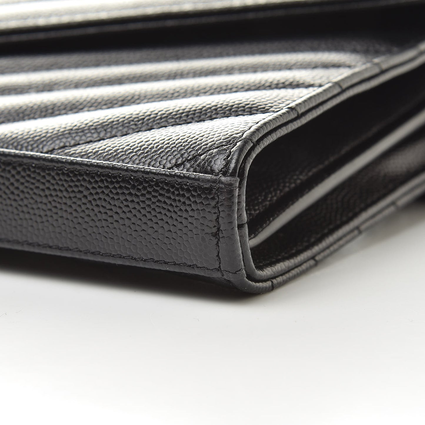 Grain De Poudre Matelasse Chevron Monogram Chain Wallet Black
