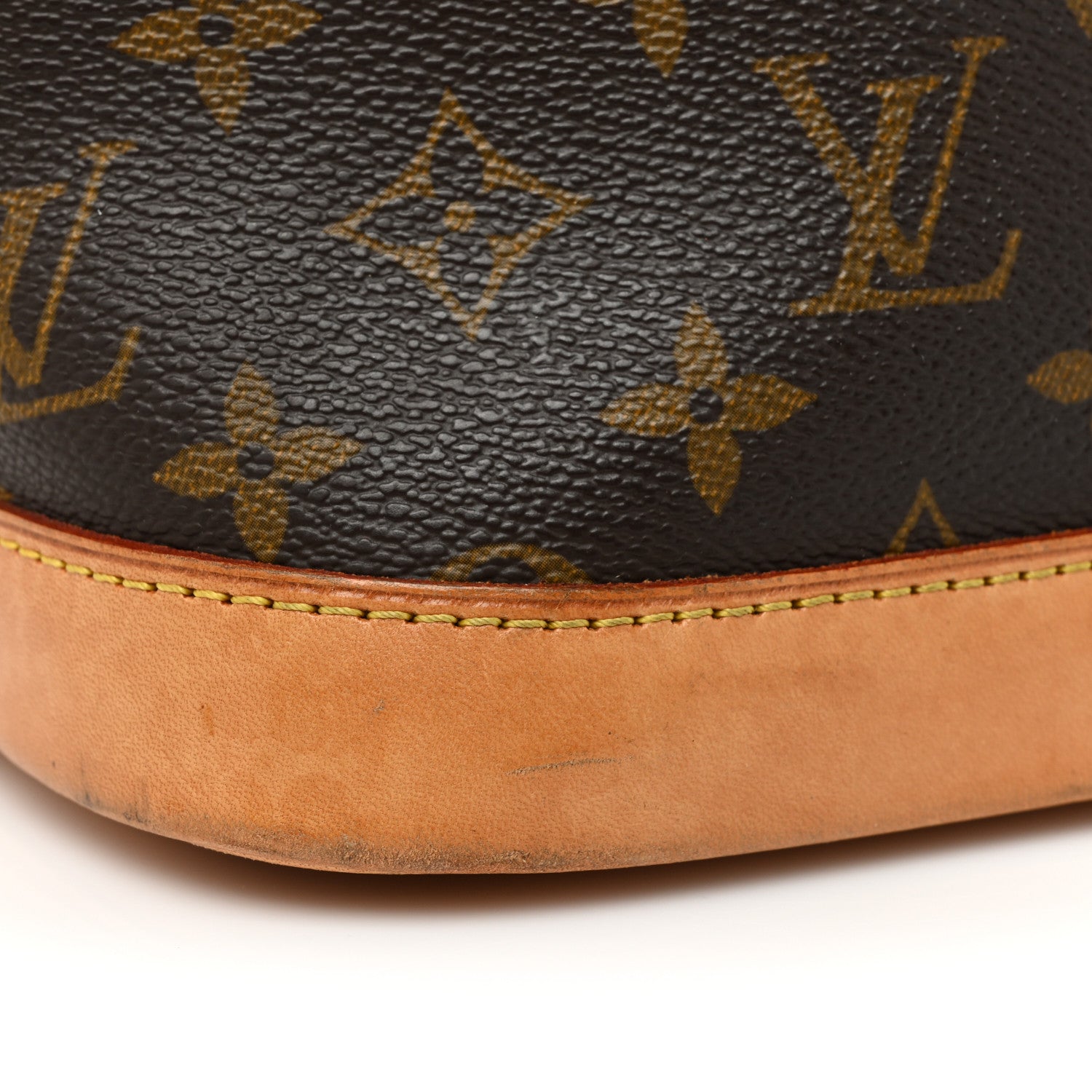 Louis Vuitton Monogram Alma PM 11 of 18