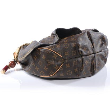 Louis Vuitton Monogram Kalahari GM 4 of 7