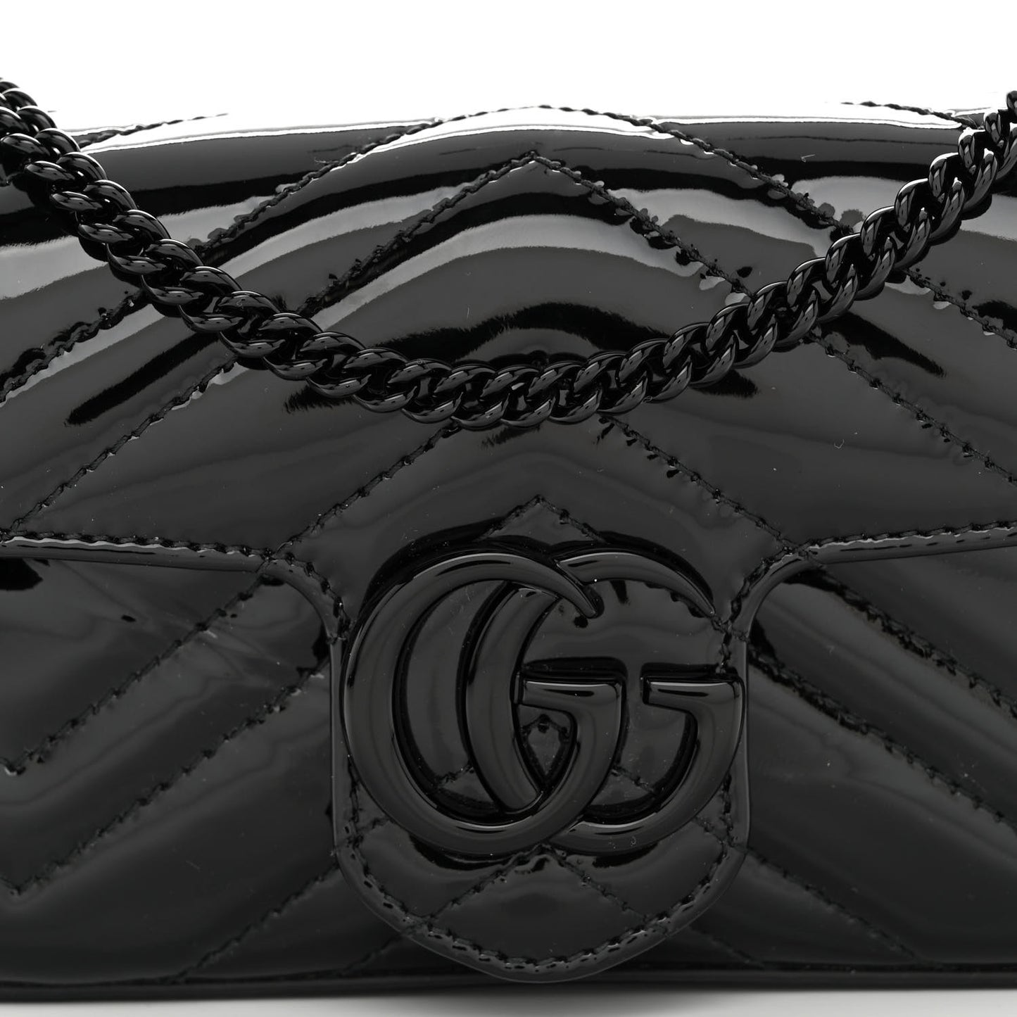 Patent Lambskin Enamel Matelasse Monochrome Super Mini GG Marmont Shoulder Bag Black