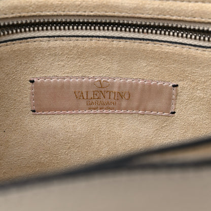 Valentino Garavani Pebbled Calfskin Onyx Medium Guitar Strap Rockstud Rolling Flap Saddle Bag Ivory 6 of 13