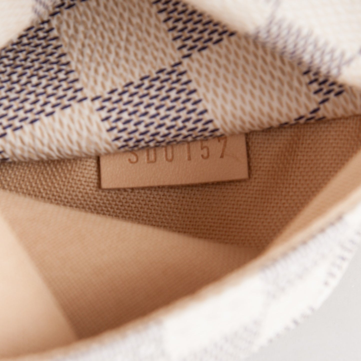 Damier Azur Totally MM
