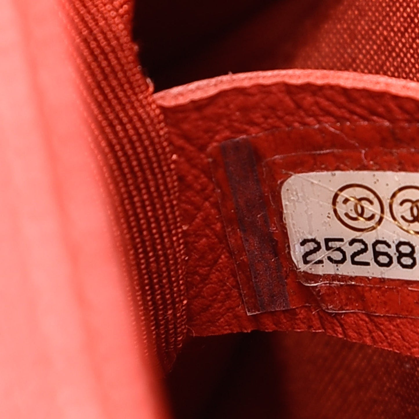 Caviar Chevron Quilted Medium Boy Flap Red