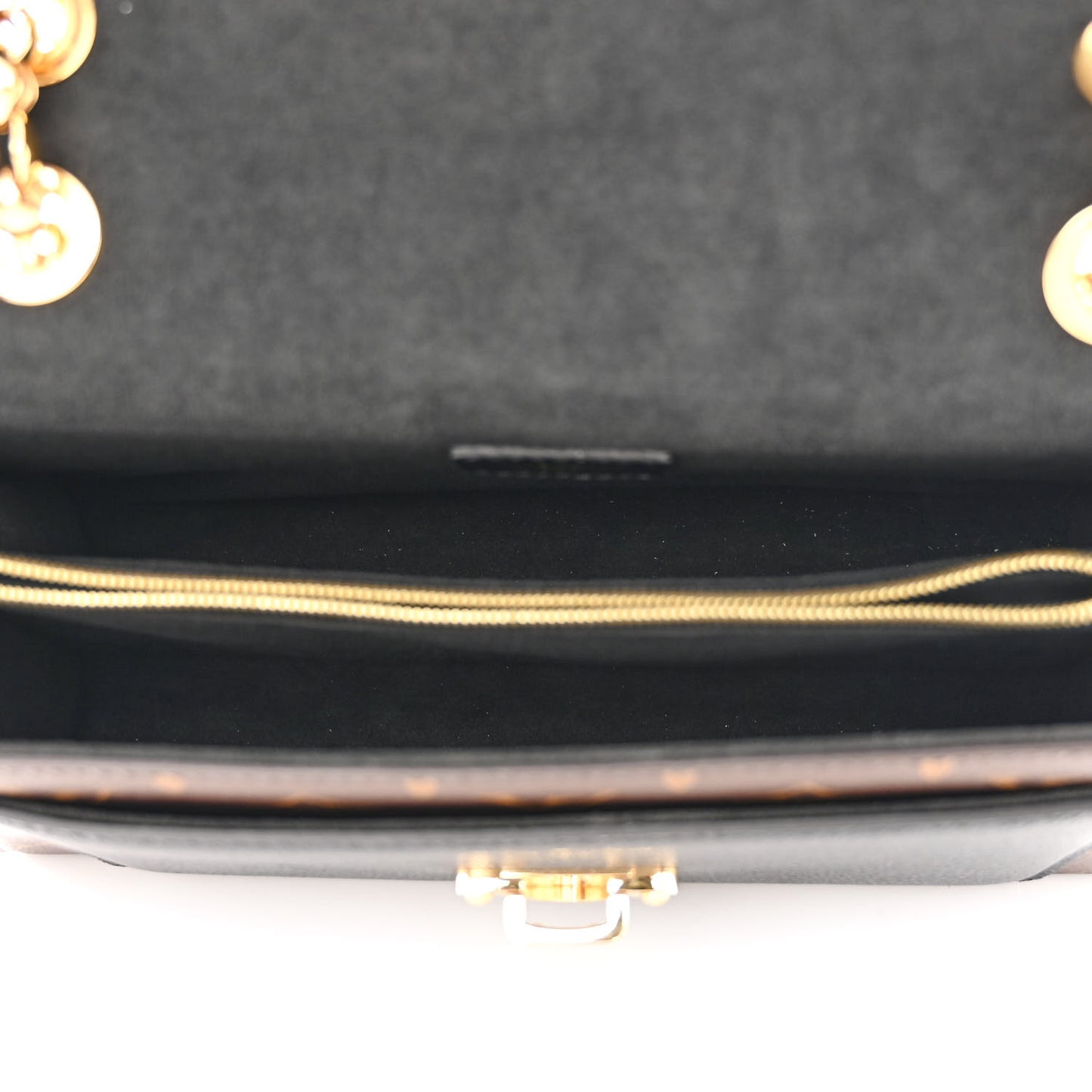 Monogram Victoire Black