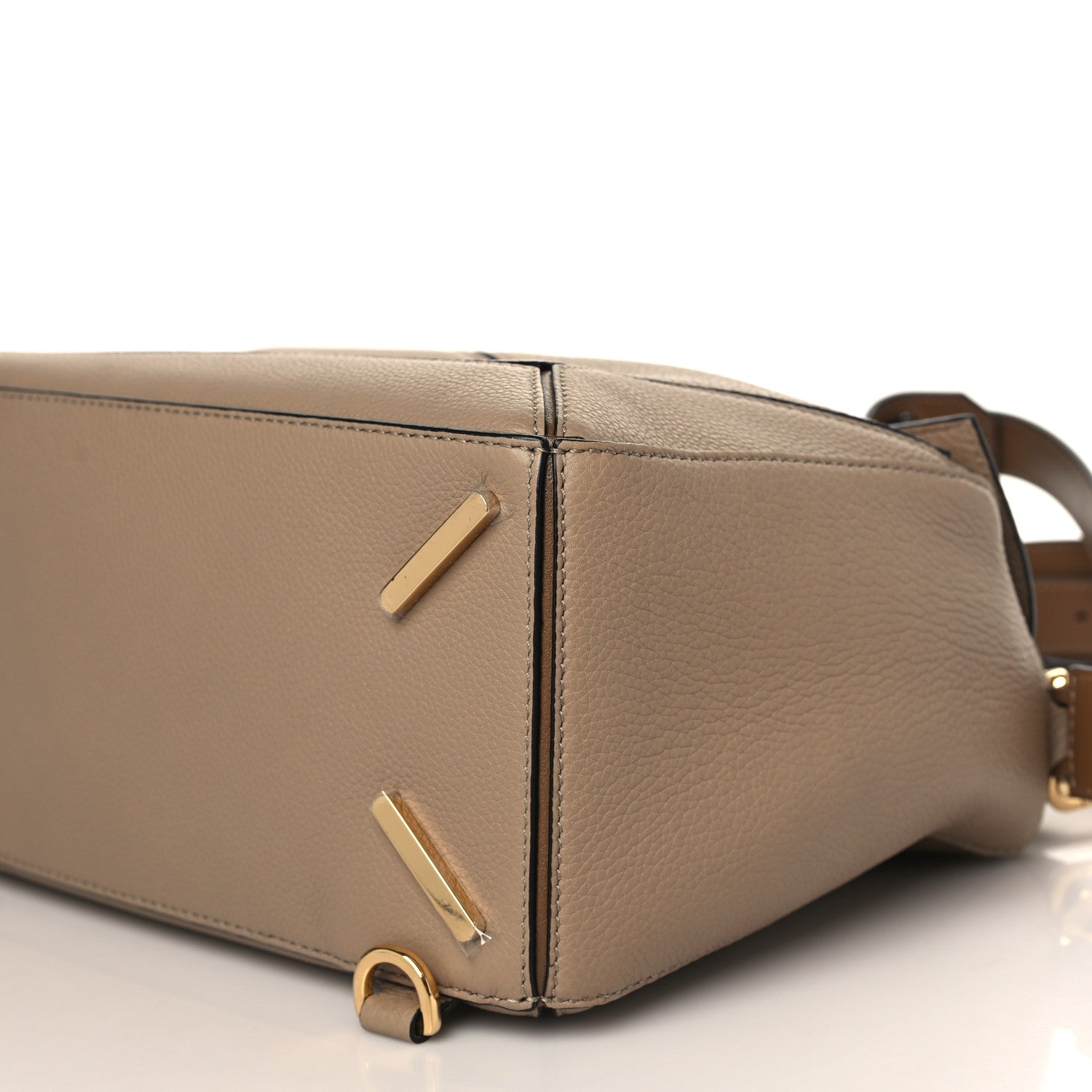 Loewe Calfskin Medium Puzzle Bag Sand Mink 8 of 8