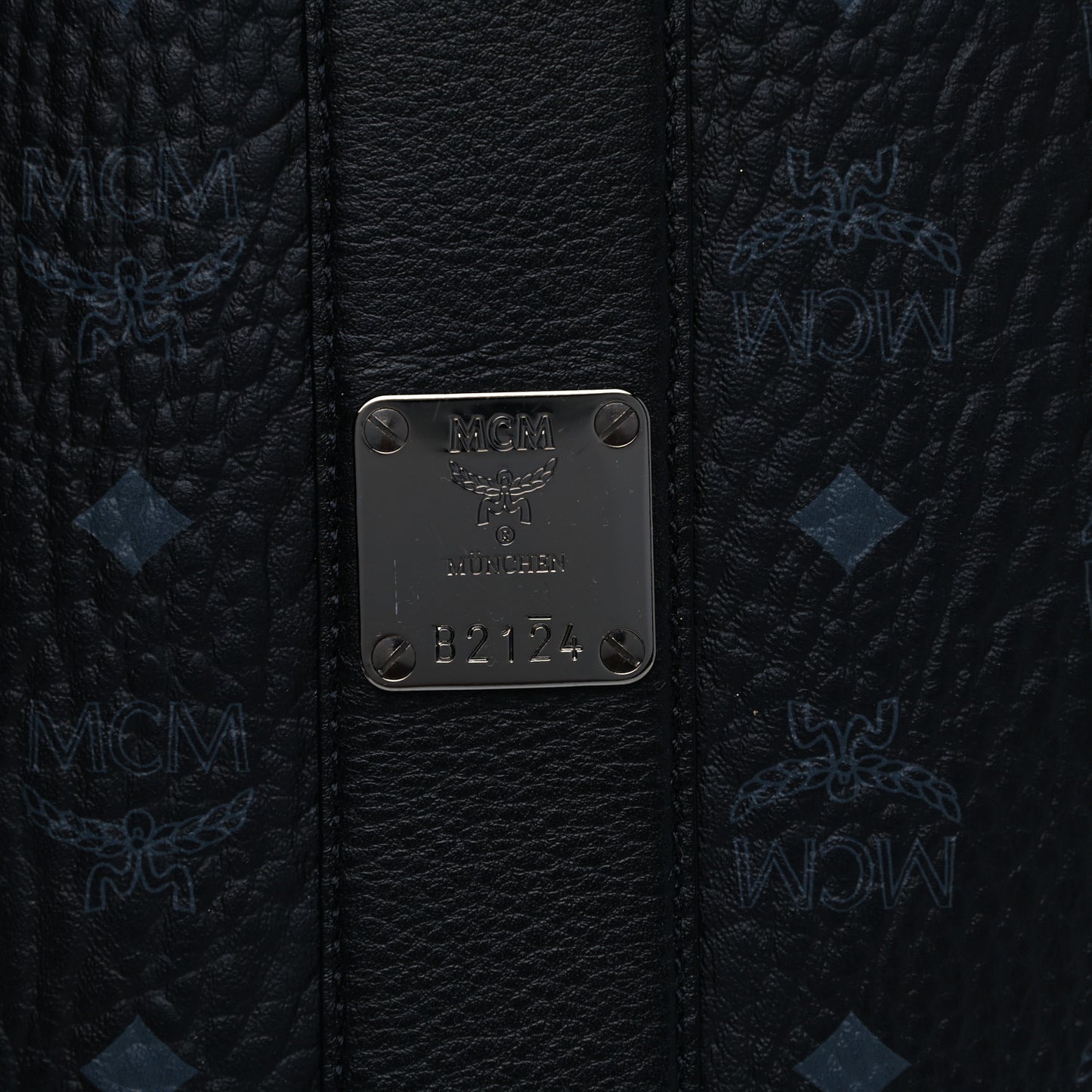 Visetos Medium Liz Reversible Shopper Tote Black