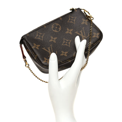 Louis Vuitton Monogram Mini Pochette Accessories 2 of 10