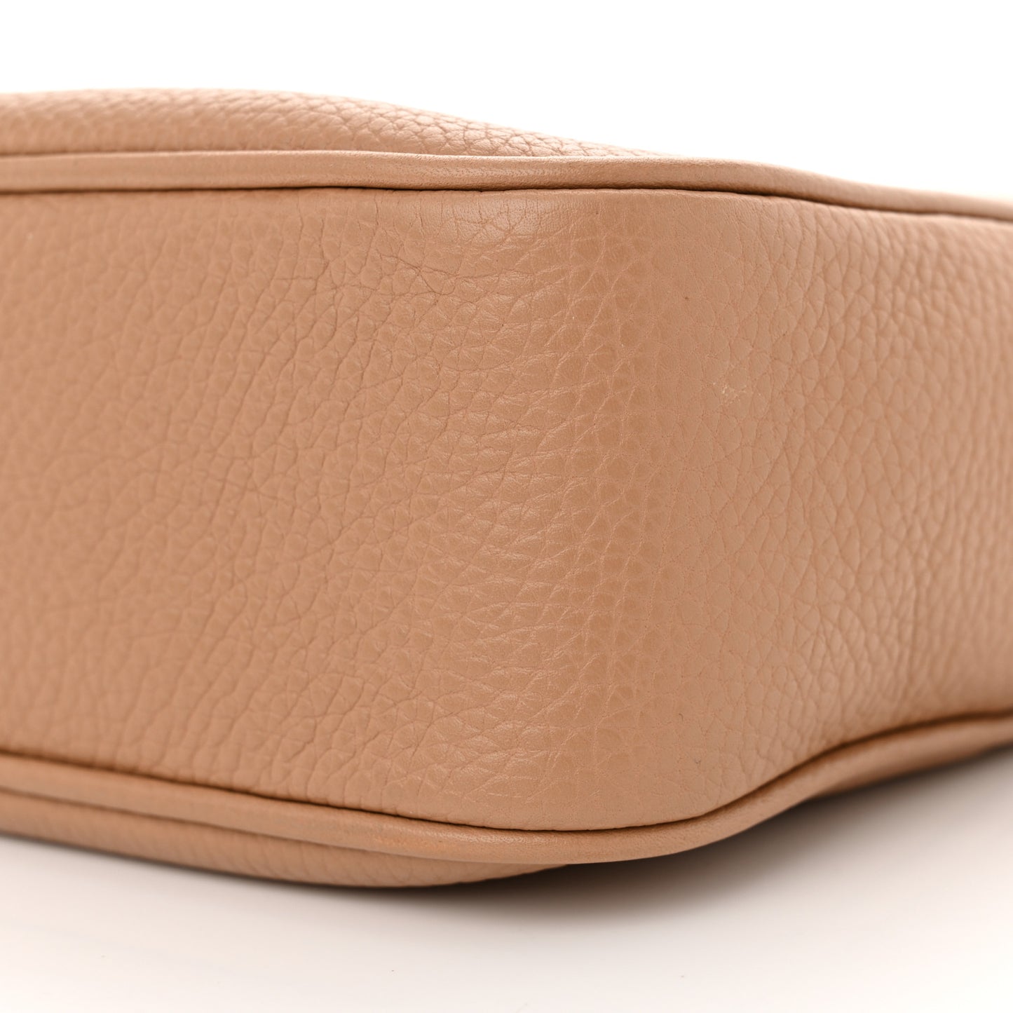 Pebbled Calfskin Small Soho Disco Bag Camelia