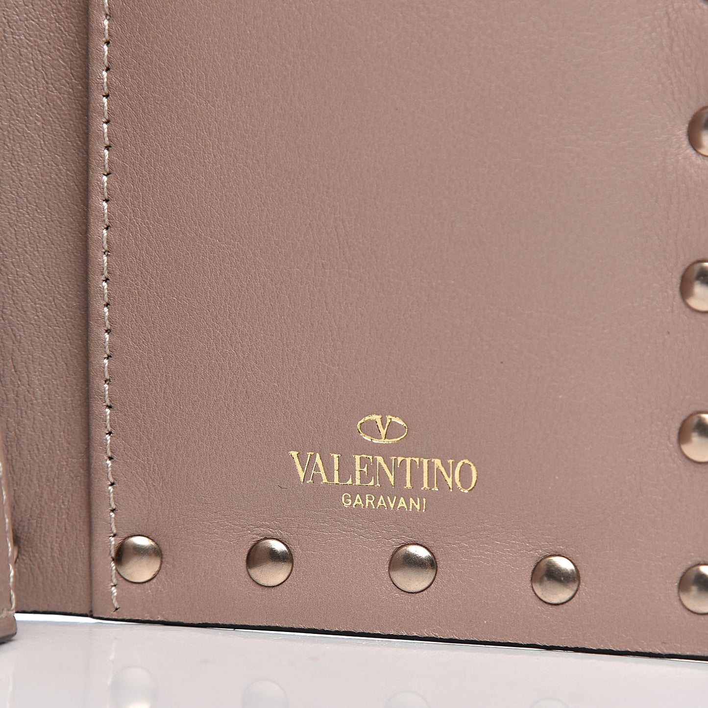 Calfskin Rockstud Wristlet Wallet Poudre