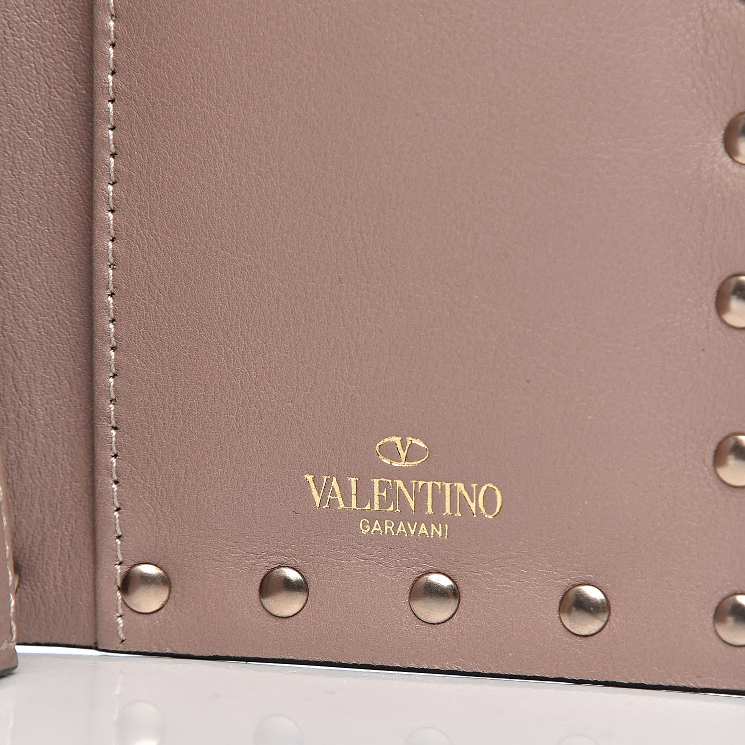 Valentino Garavani Calfskin Rockstud Wristlet Wallet Poudre 6 of 9