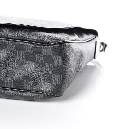 Louis Vuitton Damier Graphite Daniel GM 6 of 9