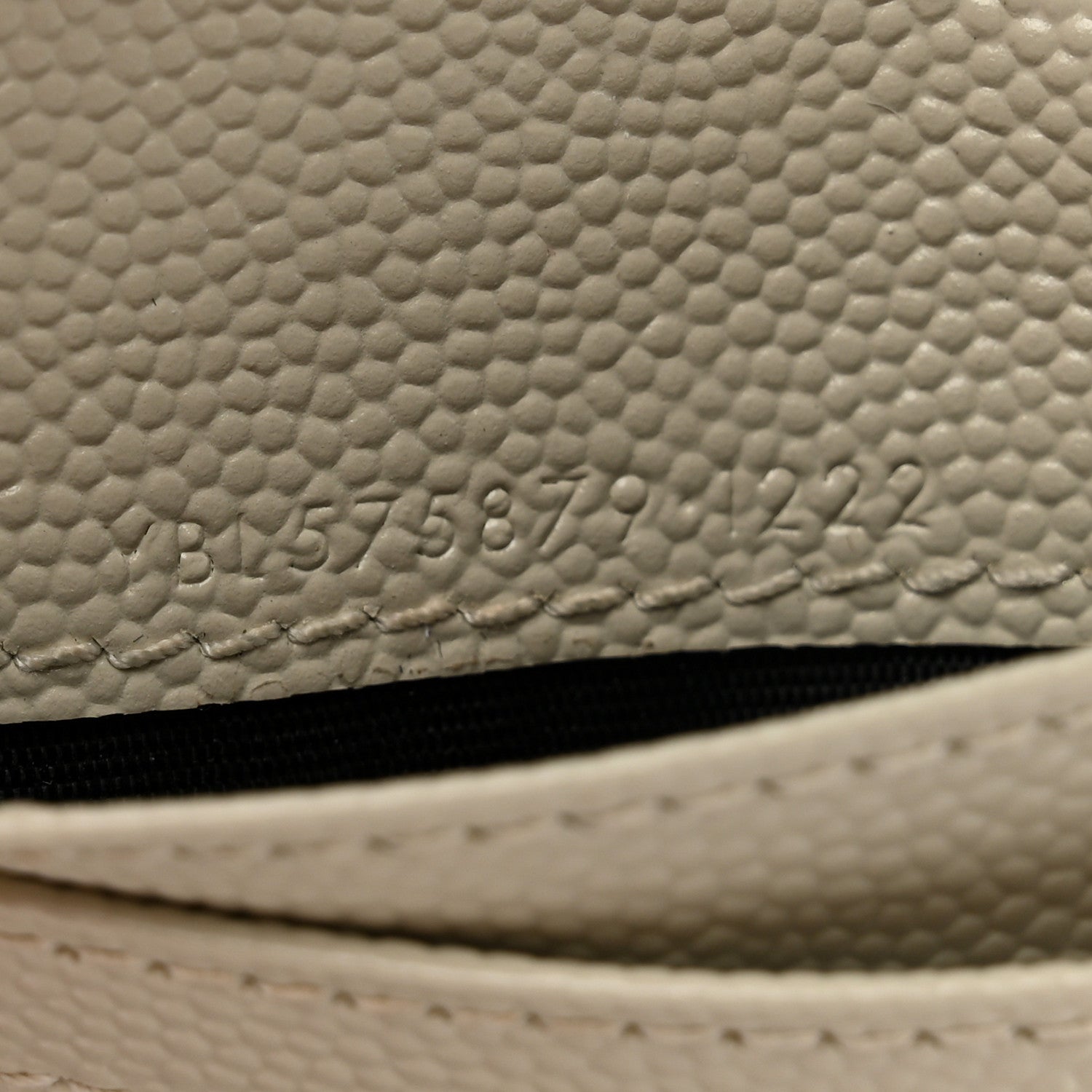 Saint Laurent Grain De Poudre Matelasse Chevron Monogram Zipped Card Case Crema Soft 7 of 7