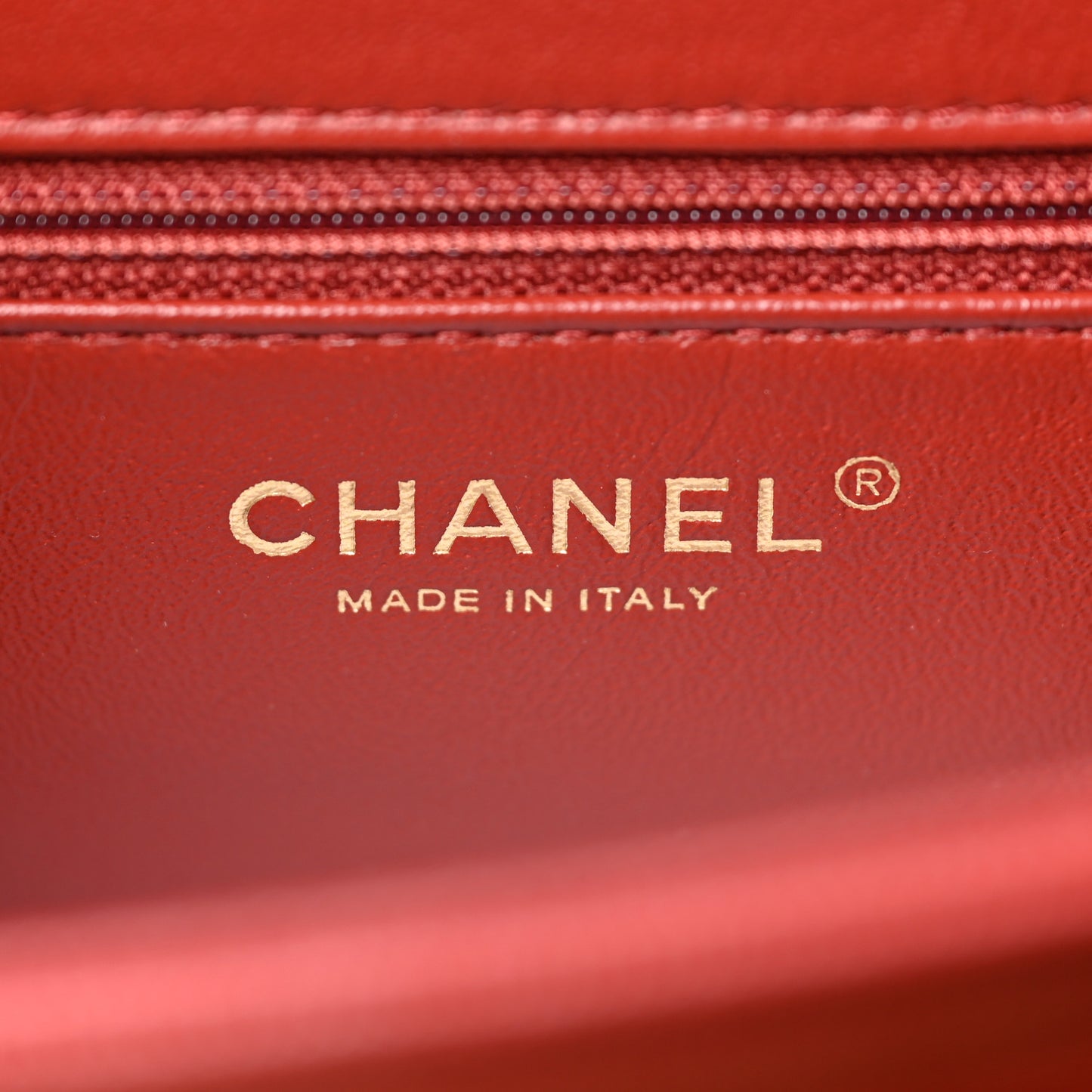 Caviar Quilted Medium Business Affinity Flap Red