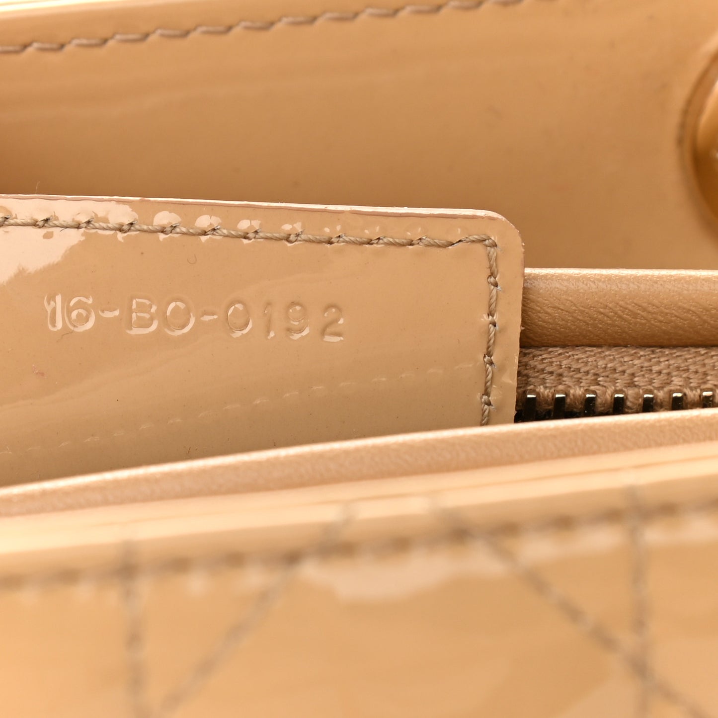 Patent Cannage Medium Lady Dior Beige