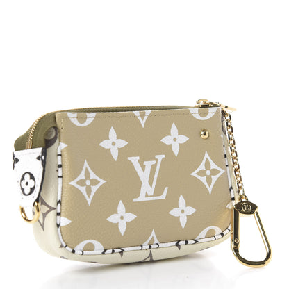 Louis Vuitton Monogram Giant Micro Pochette Accessories Kaki White 2 of 5