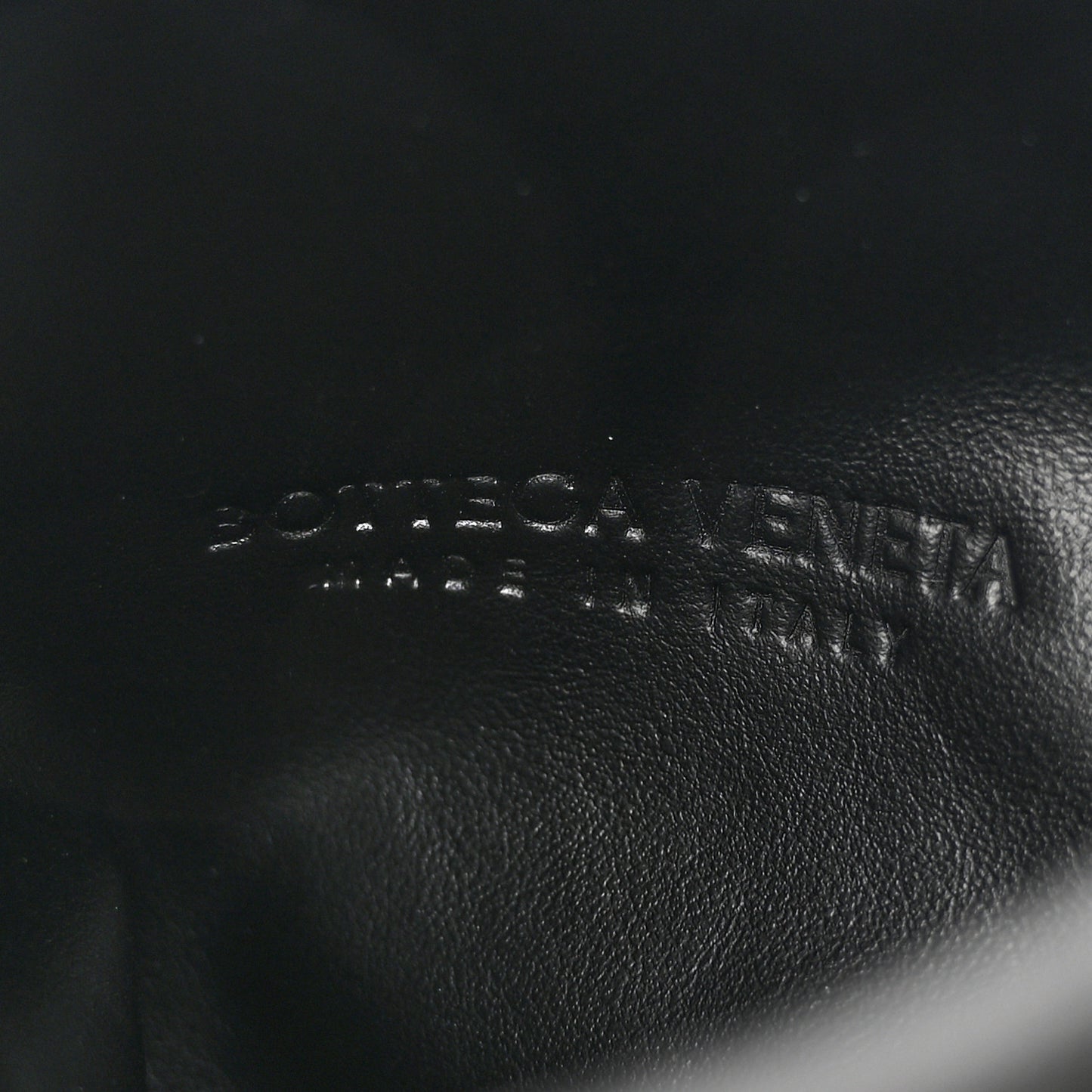 Calfskin Intrecciato Mini Hop Black